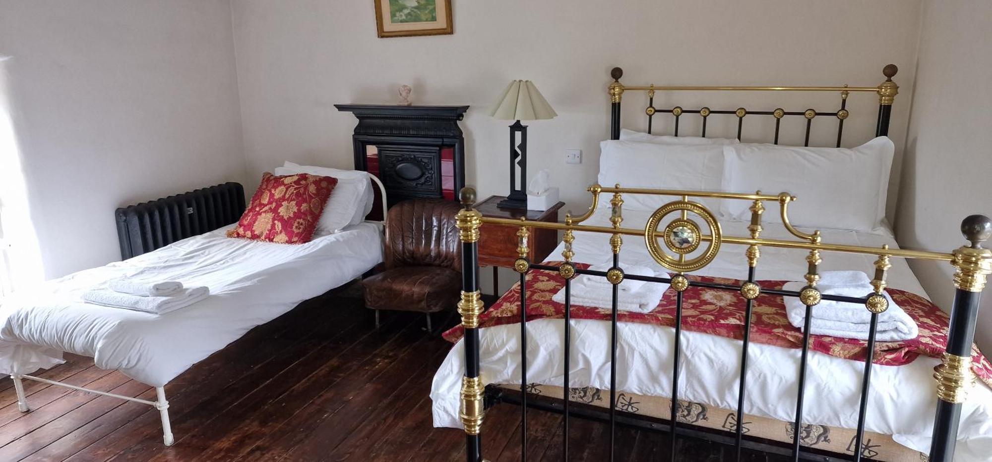 Villa Charming Old Coachford