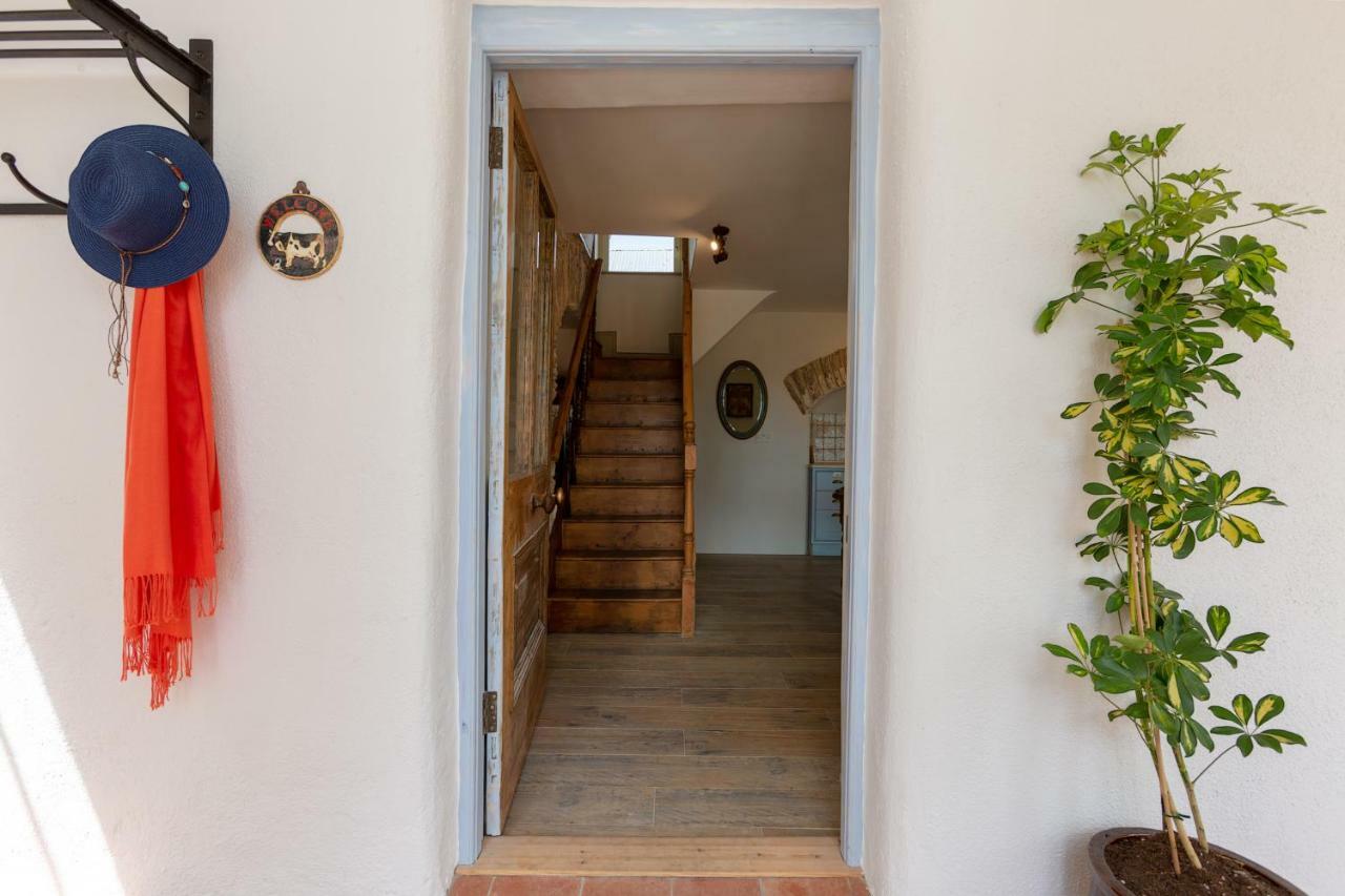 Villa Charming Old